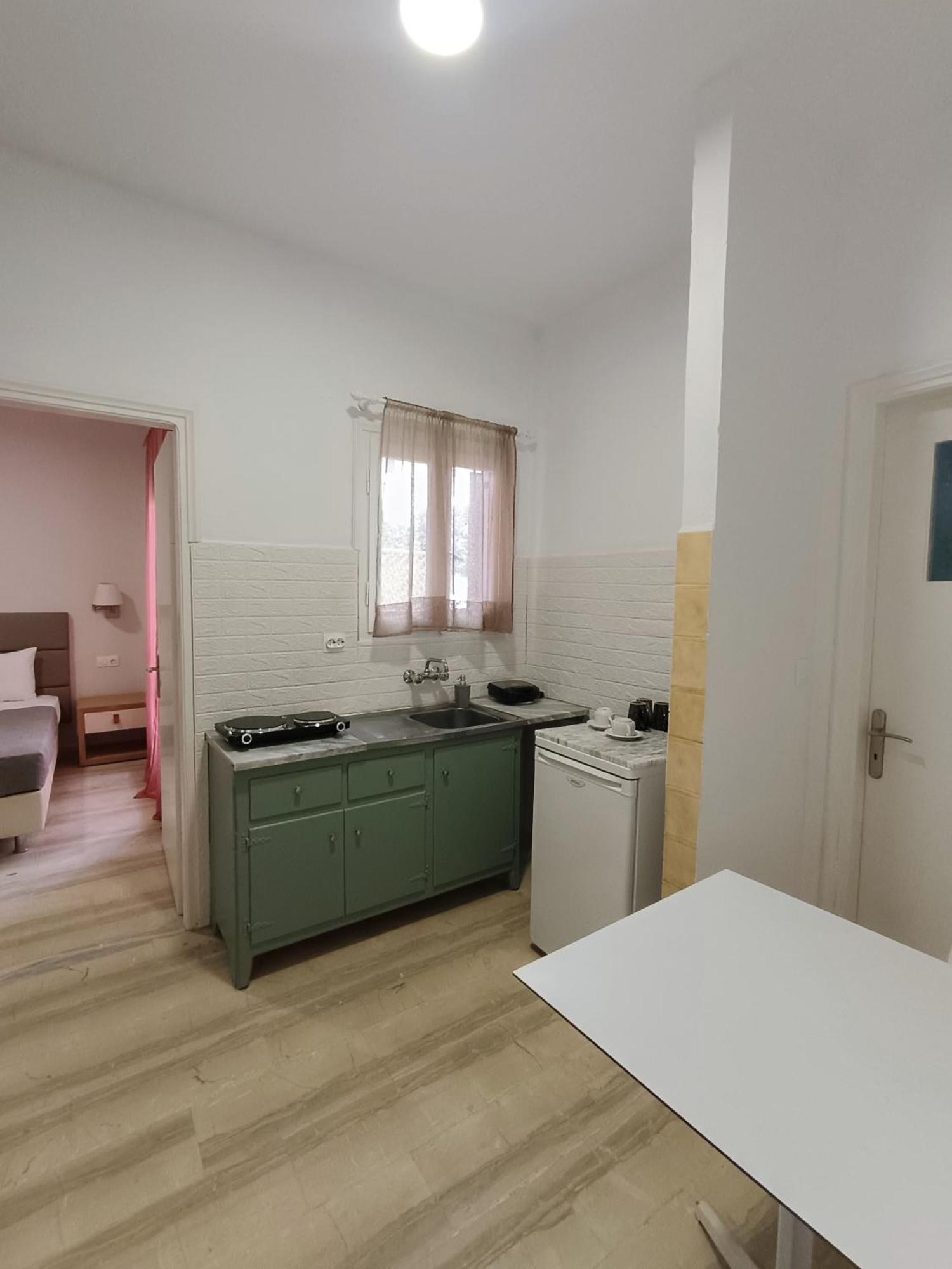 Dora'S Apartments Кавос Экстерьер фото