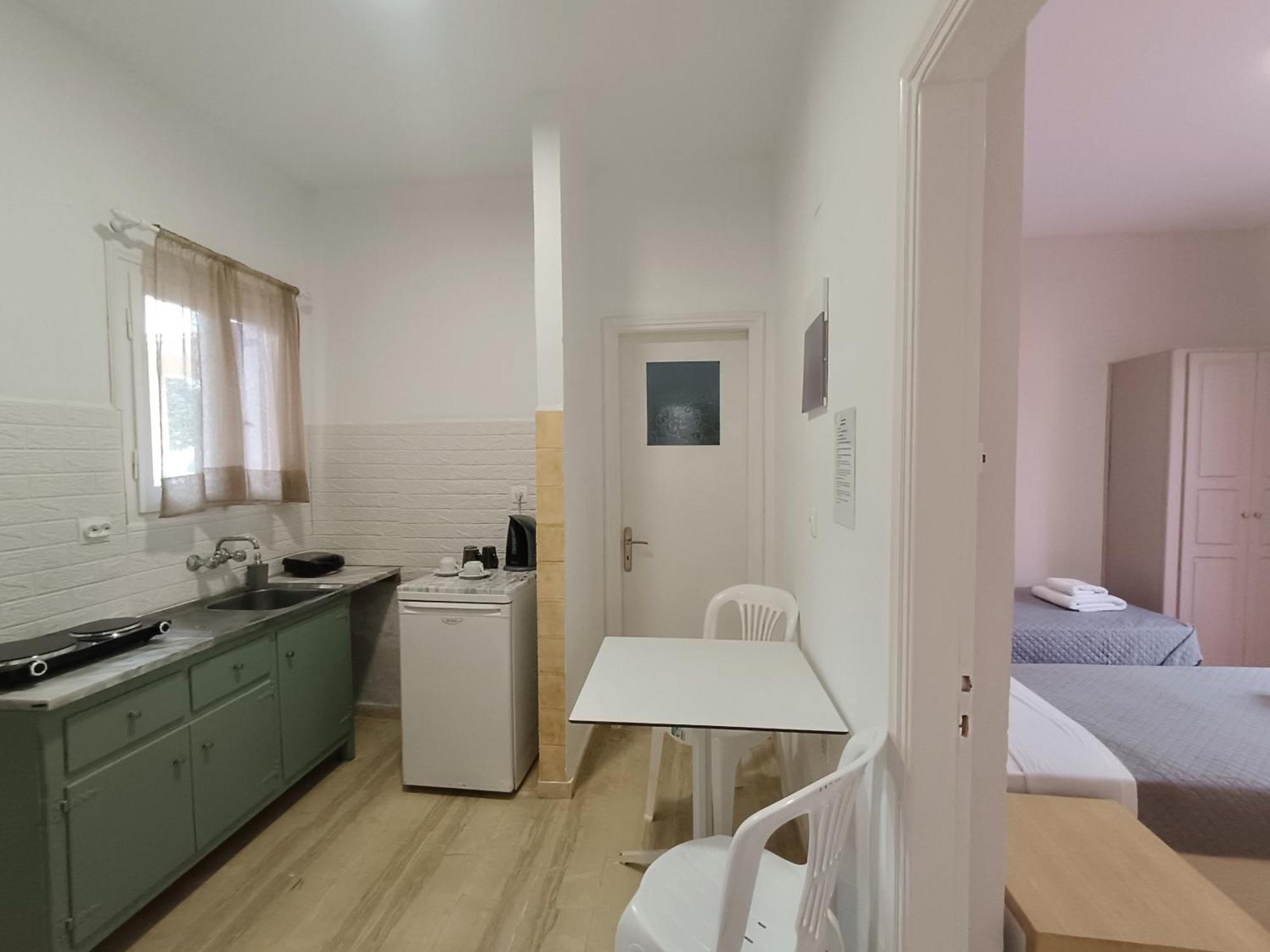 Dora'S Apartments Кавос Экстерьер фото